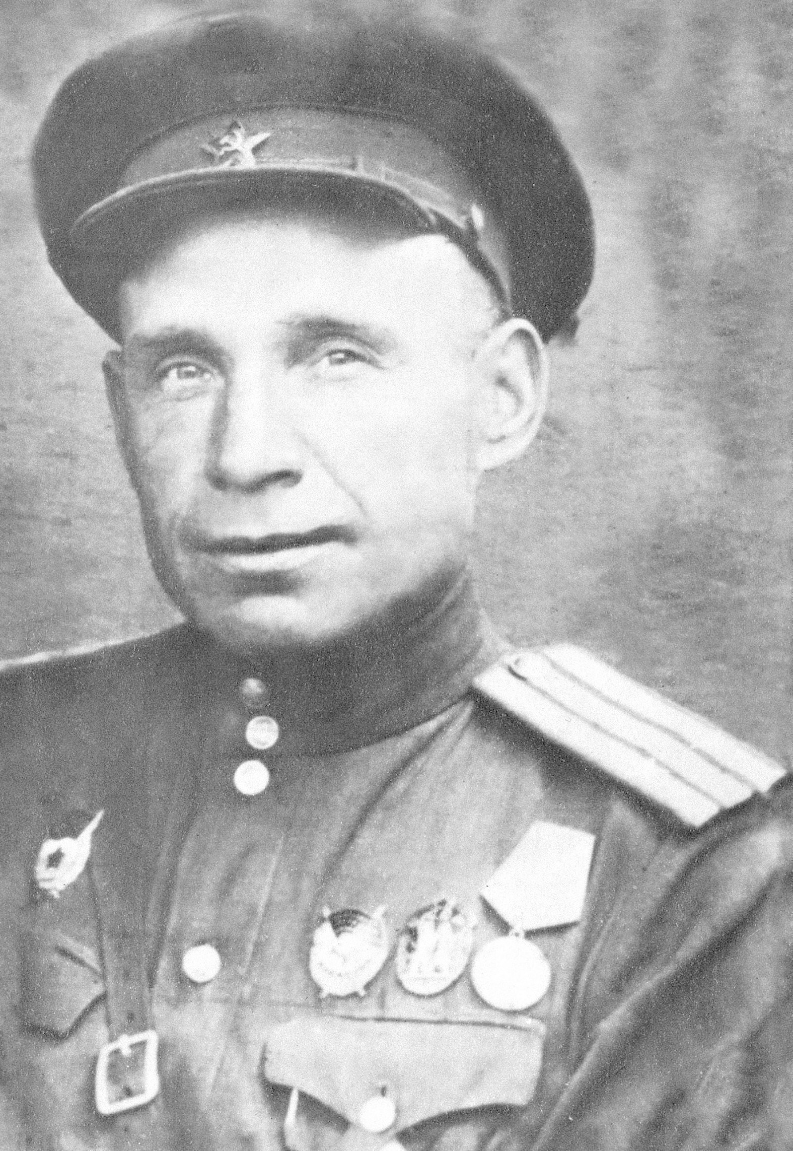 Главархив Москвы представил в «МЭШ» документы о 50 Героях Советского Союза