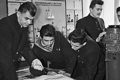 От школ ФЗУ до современных колледжей: Главархив подготовил выставку об истории среднего профессионального образования