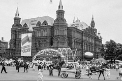 В День России Главархив напомнил о книге «Москва праздничная»