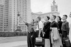 «Предстоит учиться мне в университете»: Главархив – о студенческих воспоминаниях москвичей