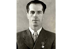 Партизан и писатель: Главархив рассказал о Дмитрии Медведеве